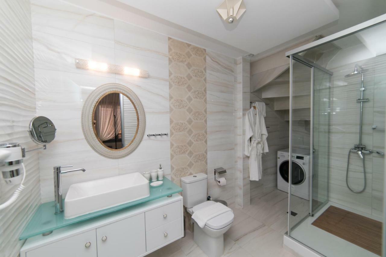 Jacuzzi Suite In The Heart Of Oldtown レティムノ エクステリア 写真