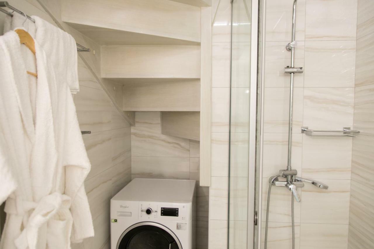Jacuzzi Suite In The Heart Of Oldtown レティムノ エクステリア 写真